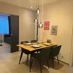 Apartment Am Marktplatz Mit Xxl Garage *