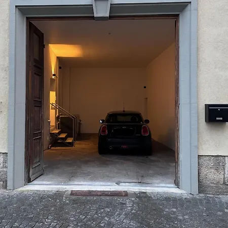 Am Marktplatz Mit Xxl Garage Lägenhet *