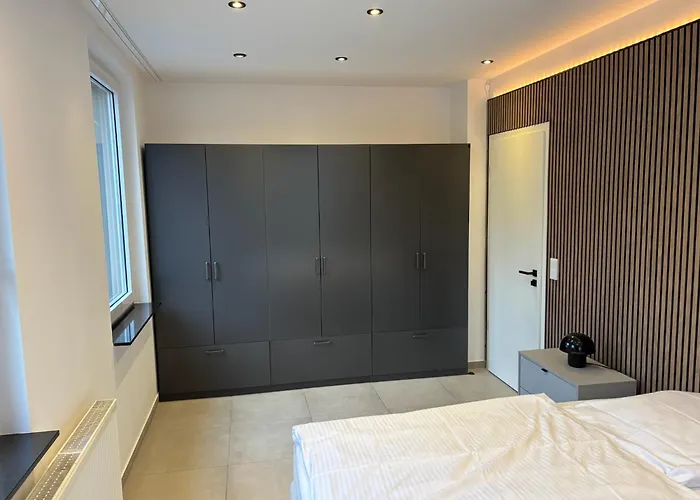 Am Marktplatz Mit Xxl Garage Apartment *