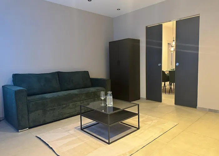 Am Marktplatz Mit Xxl Garage Apartment *