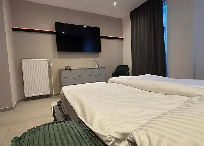 Apartment Am Marktplatz Mit Xxl Garage *